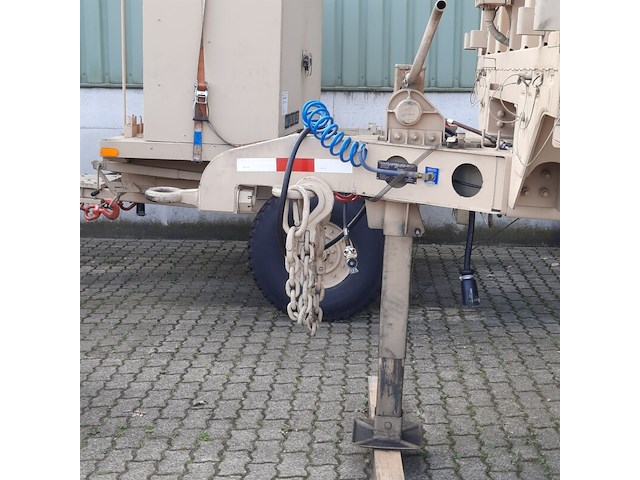 Tandemas aanhanger, bae systems - afbeelding 13 van  13