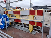 Tandemasser aanhangwagen met verkeersborden, anssems, bs, 2001 - afbeelding 3 van  24