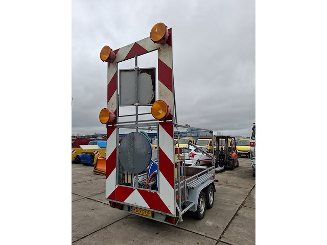 Tandemasser aanhangwagen met verkeersborden, anssems, bs, 2001 - afbeelding 1 van  24
