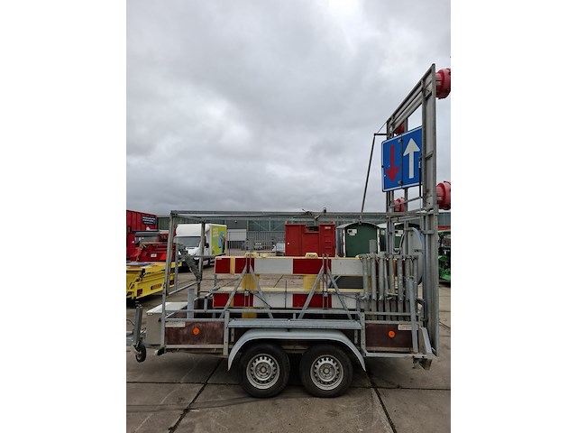 Tandemasser aanhangwagen met verkeersborden, anssems, bs, 2001 - afbeelding 20 van  24