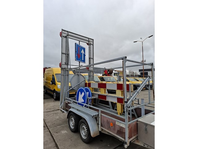 Tandemasser aanhangwagen met verkeersborden, anssems, bs, 2001 - afbeelding 23 van  24