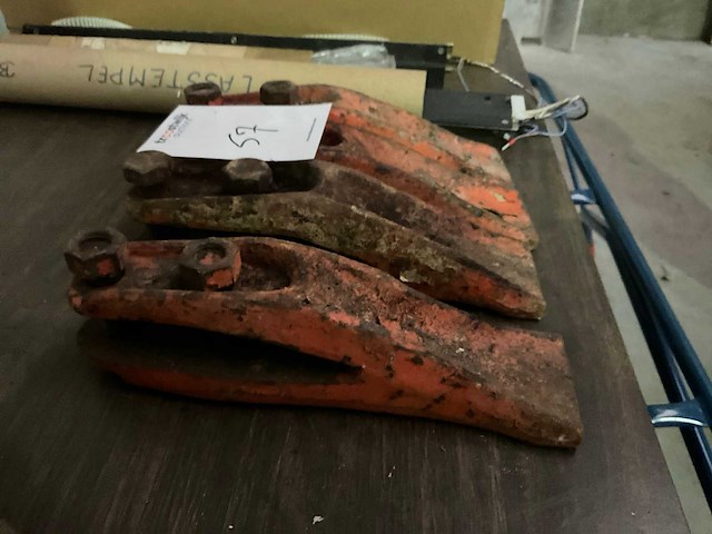 Tanden voor kraanbak (4x) - afbeelding 2 van  3