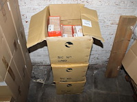 Tandenstokers in drie dozen. ca. 50.000 tandenstokers.