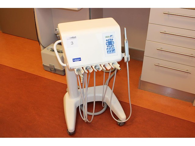 Tandheelkundige behandelunit planmeca compact (cart-uitvoering) met turbineslang, micromotor/contrahoekaans... - afbeelding 1 van  4