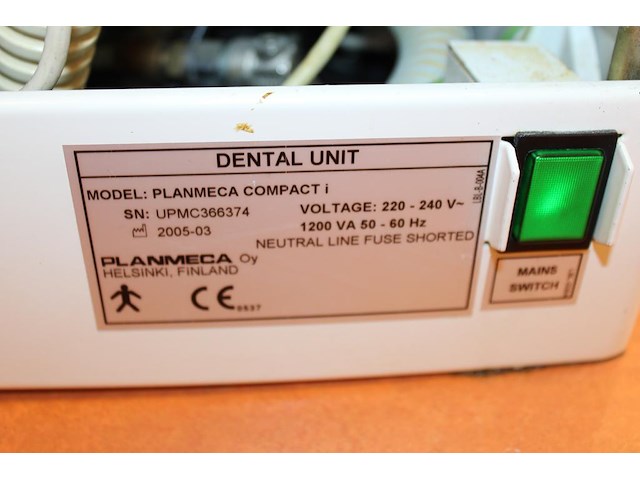 Tandheelkundige behandelunit planmeca model compact i, bouwjaar 03-2005, serienummer upnc366433 - afbeelding 2 van  11