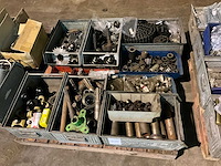 Tandwielen en aftakas onderdelen - afbeelding 1 van  7