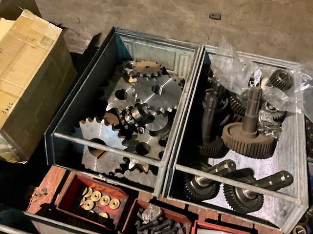 Tandwielen en aftakas onderdelen - afbeelding 5 van  7