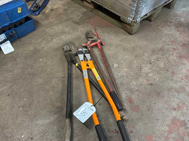 Tang / buig gereedschap (3x) - afbeelding 1 van  4