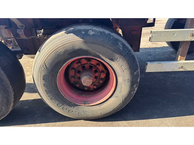 Tang trailer - afbeelding 5 van  25