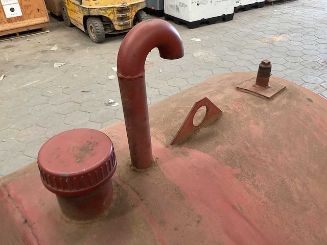 Tank - afbeelding 2 van  5