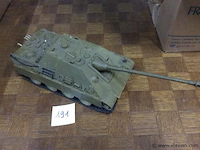 Tank - afbeelding 1 van  3