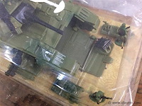 Tank - afbeelding 2 van  2