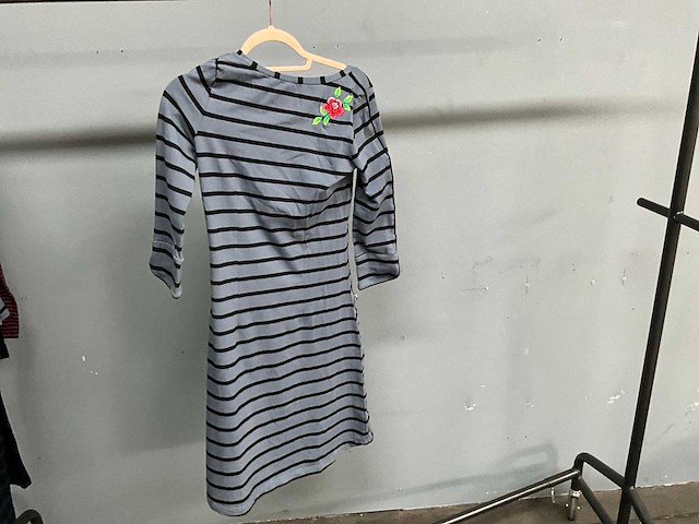 Tante betsy - diverse - kleding - afbeelding 2 van  46