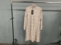 Tante betsy - diverse - kleding - afbeelding 6 van  46