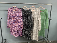 Tante betsy - diverse - kleding - afbeelding 13 van  46
