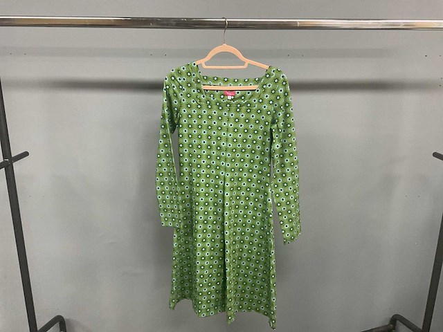 Tante betsy - diverse - kleding - afbeelding 14 van  46