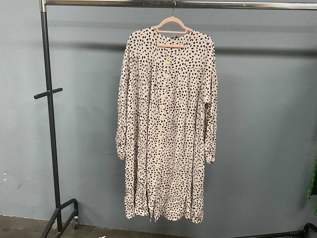 Tante betsy - diverse - kleding - afbeelding 16 van  46