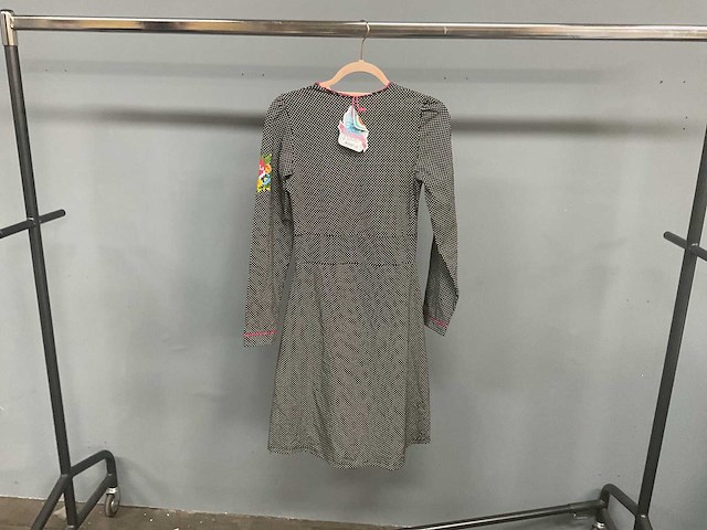 Tante betsy - diverse - kleding - afbeelding 18 van  46