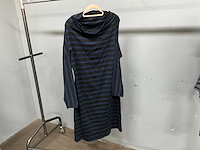 Tante betsy - diverse - kleding - afbeelding 12 van  46
