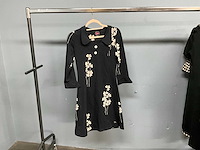 Tante betsy - diverse - kleding - afbeelding 33 van  46