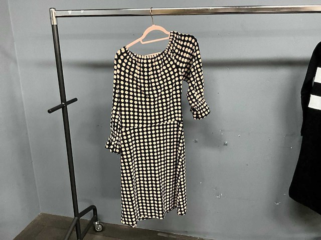 Tante betsy - diverse - kleding - afbeelding 35 van  46