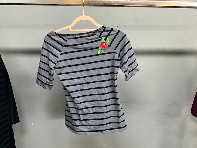 Tante betsy - diverse - kleding - afbeelding 42 van  46