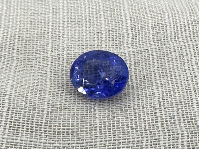 Tanzaniet - 4.52 carat natuurlijke tanzaniet (gecertificeerd) - afbeelding 1 van  4