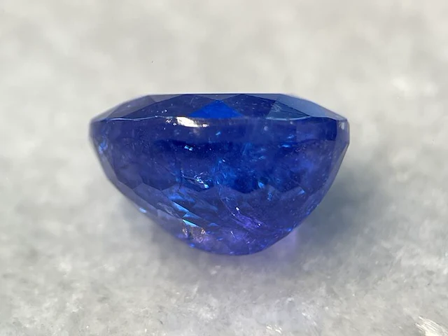 Tanzaniet - 6.59 carat natuurlijke tanzaniet - afbeelding 2 van  6