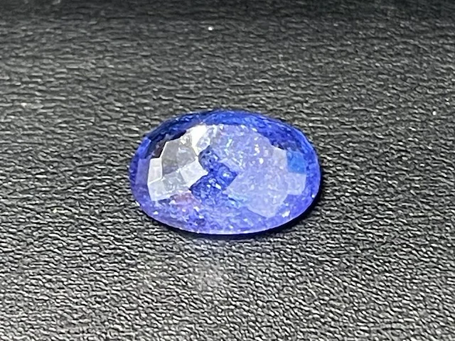 Tanzaniet - 6.85 carat natuurlijke tanzaniet (gecertificeerd) - afbeelding 2 van  5