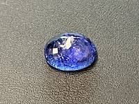 Tanzaniet - 7.92 carat natuurlijke tanzaniet (gecertificeerd) - afbeelding 2 van  5