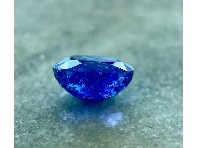 Tanzaniet - 9.38 carat natuurlijke tanzaniet - afbeelding 2 van  3