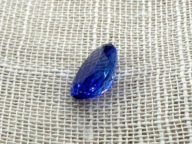 Tanzaniet 1.38 carat zeer hoge kwaliteit natuurlijke tanzaniet - afbeelding 2 van  3