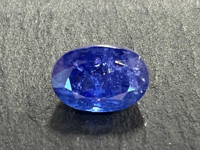 Tanzaniet 18.36 carat natuurlijk - afbeelding 1 van  4