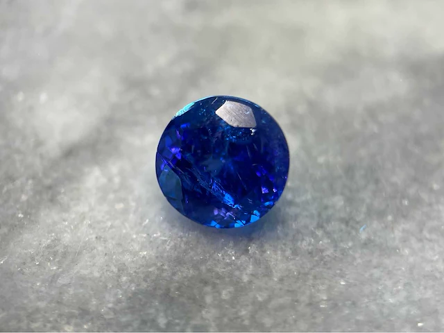 Tanzaniet 4.91 ct natuurlijk - afbeelding 1 van  4