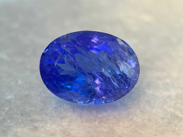 Tanzaniet 6.37 carat natuurlijke tanzaniet - afbeelding 1 van  5