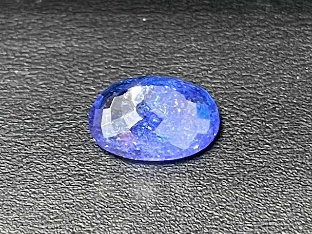 Tanzaniet 6.85 carat natuurlijke tanzaniet gecertificeerd - afbeelding 4 van  4