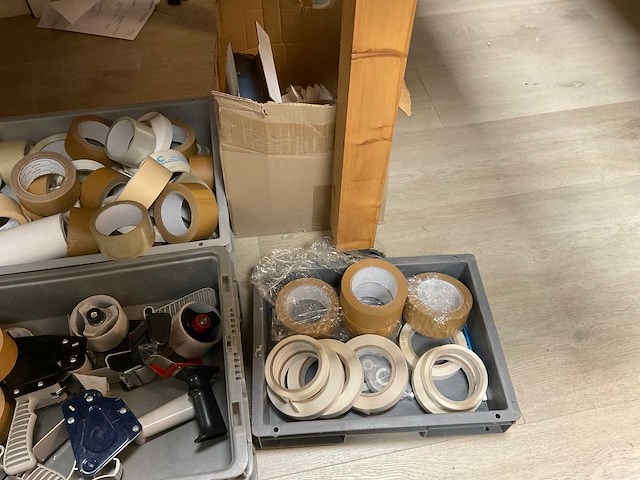 Tape - afbeelding 7 van  8