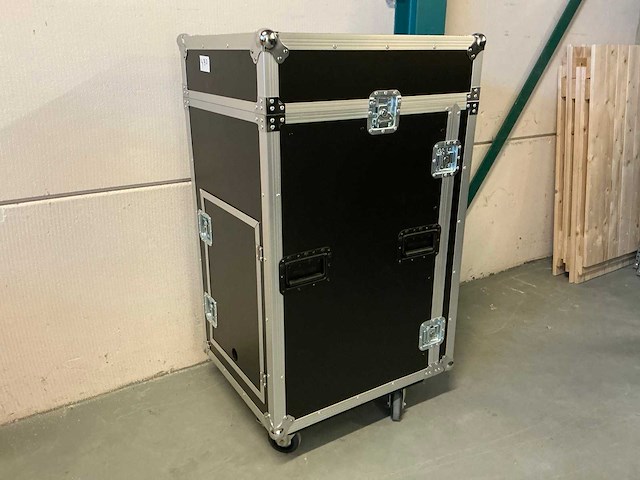 Taperack flightcase - afbeelding 1 van  5