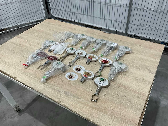 Tapglazen en ruiters - afbeelding 1 van  8