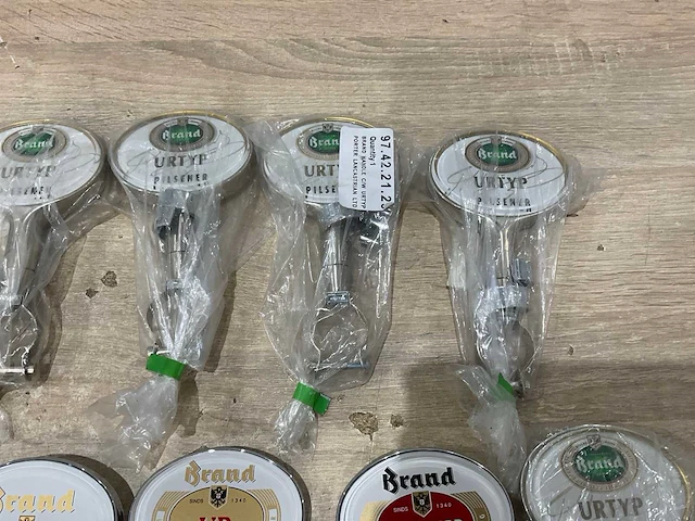 Tapglazen en ruiters - afbeelding 8 van  8