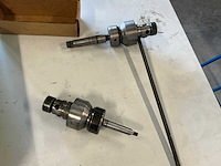 Taphulpstuk en divers gereedschap - afbeelding 2 van  3