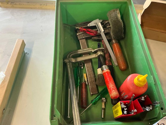Taphulpstuk en divers gereedschap - afbeelding 3 van  3