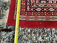 Tapijt, geknoopt, rood - afbeelding 3 van  4