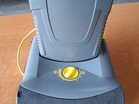 Tapijtborstelzuiger karcher, cv 30/1, bouwjaar 2020 - afbeelding 3 van  8