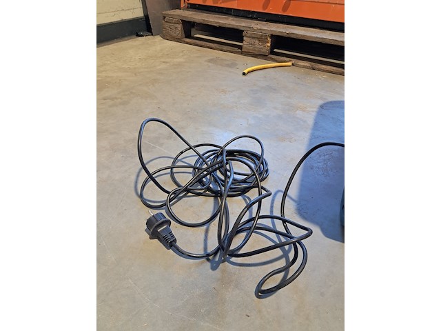 Tapijtreiniger - 230v kärcher, puzzi 100, bouwjaar 2011 - afbeelding 9 van  9