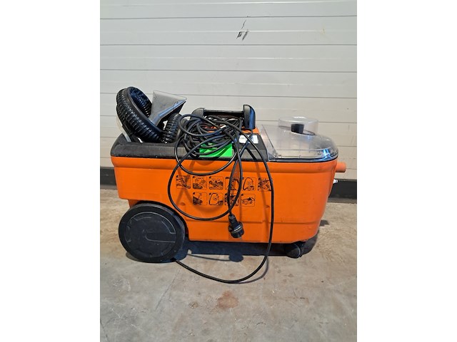 Tapijtreiniger - 230v kärcher, puzzi 100, bouwjaar 2011 - afbeelding 15 van  20