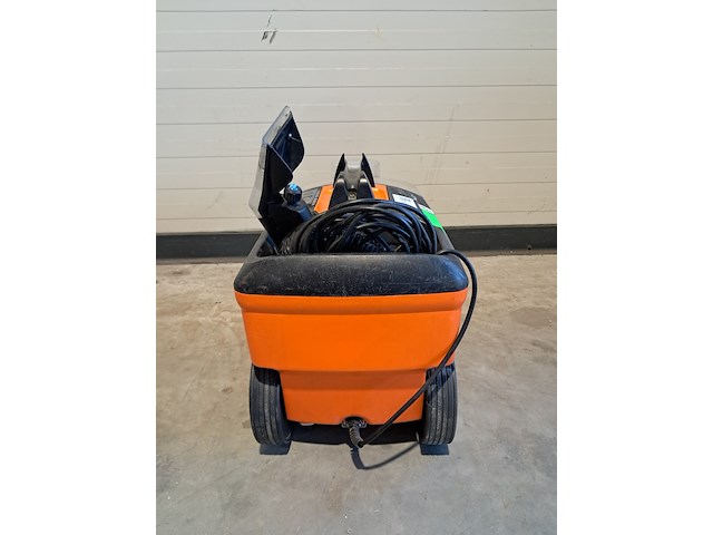 Tapijtreiniger - 230v kärcher, puzzi 100, bouwjaar 2012 - afbeelding 16 van  22