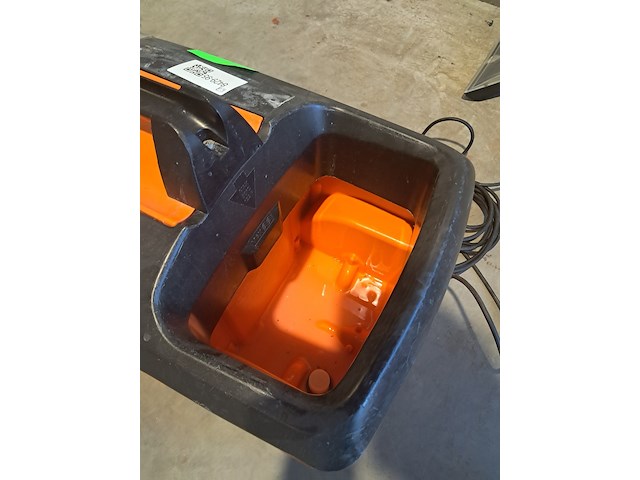 Tapijtreiniger - 230v kärcher, puzzi 100, bouwjaar 2014 - afbeelding 13 van  20