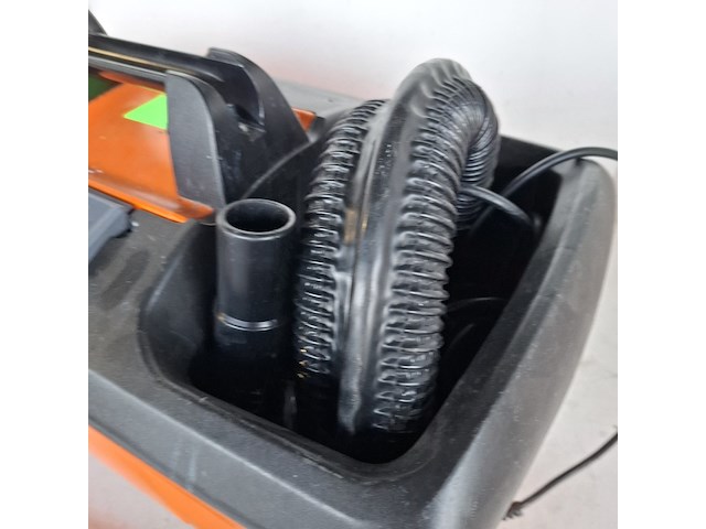 Tapijtreiniger - 230v kärcher, puzzi 100, bouwjaar 2014 - afbeelding 5 van  6