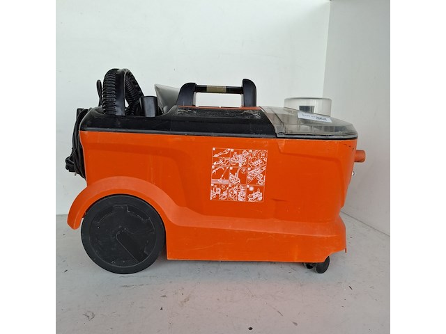 Tapijtreiniger - 230v kärcher, puzzi 10/1, bouwjaar 2016 - afbeelding 1 van  4